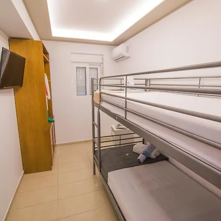 Rhodes Center Apartment