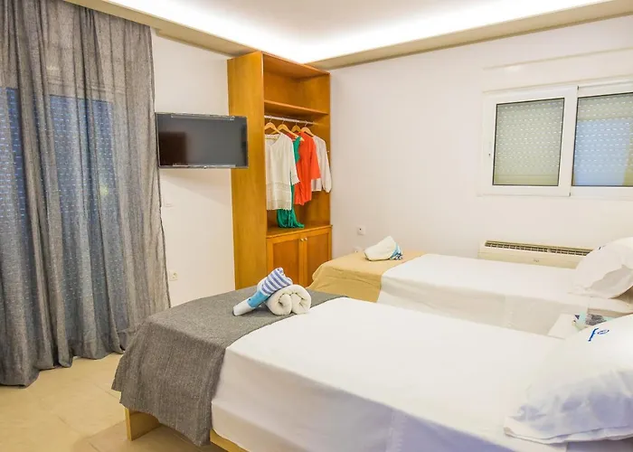 Rhodes Center Apartment